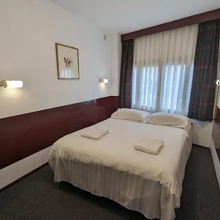 Budget Ben Hotel