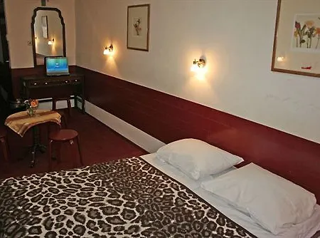 Budget Ben * Amsterdam